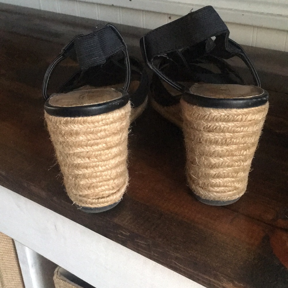 Sandals - Picture 4 of 5